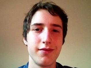 Mother of missing Malvern East schoolboy pleads for public help to find son >> bit.ly/1BIvpYl <a href="/bronwen/">Bronwen</a>