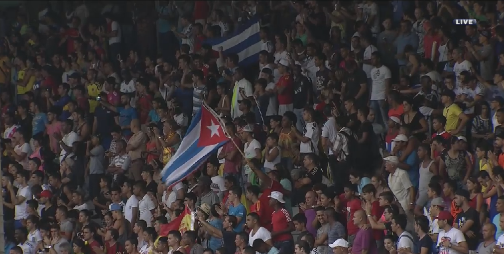 SportsCenter's tweet photo. New York Cosmos beat Cuban national team as 1st U.S. pro team to play in Cuba since trade/travel restrictions ended. http://t.co/8wTaLQ6xwo