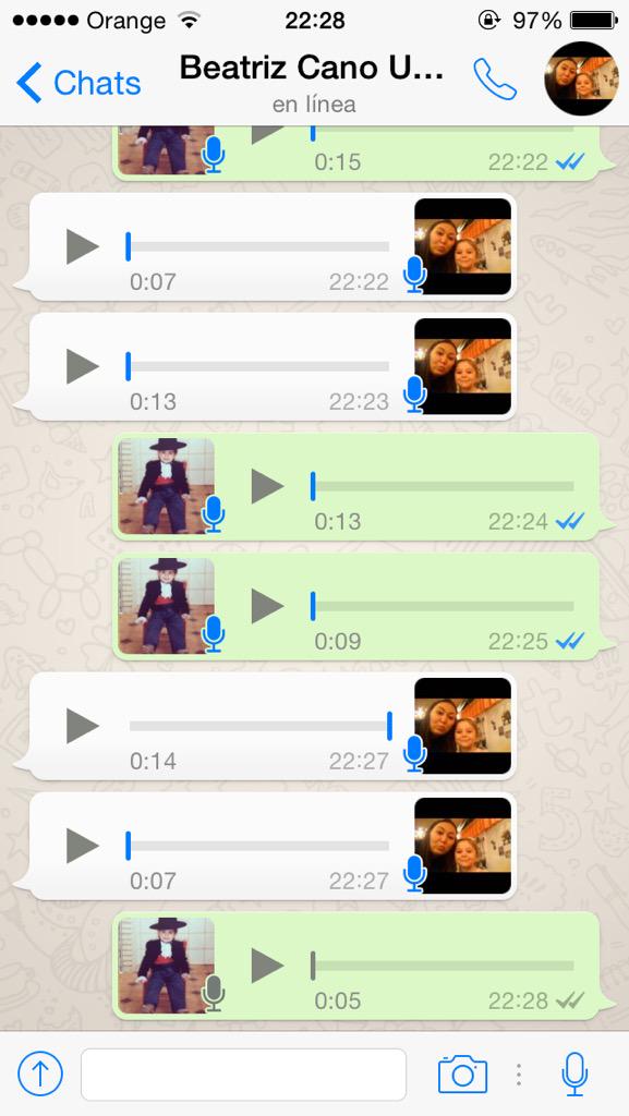 caro28391's tweet photo. Para esto sirve WhatsApp @beatrizcano94 http://t.co/wdIja3pI2U