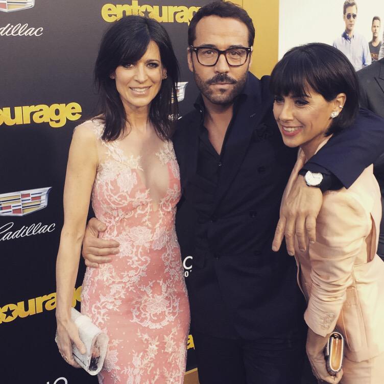 jeremypiven's tweet photo. Ari and the loves of his life on the red carpet... #EntourageTheMovie http://t.co/yQfYIuxXs5