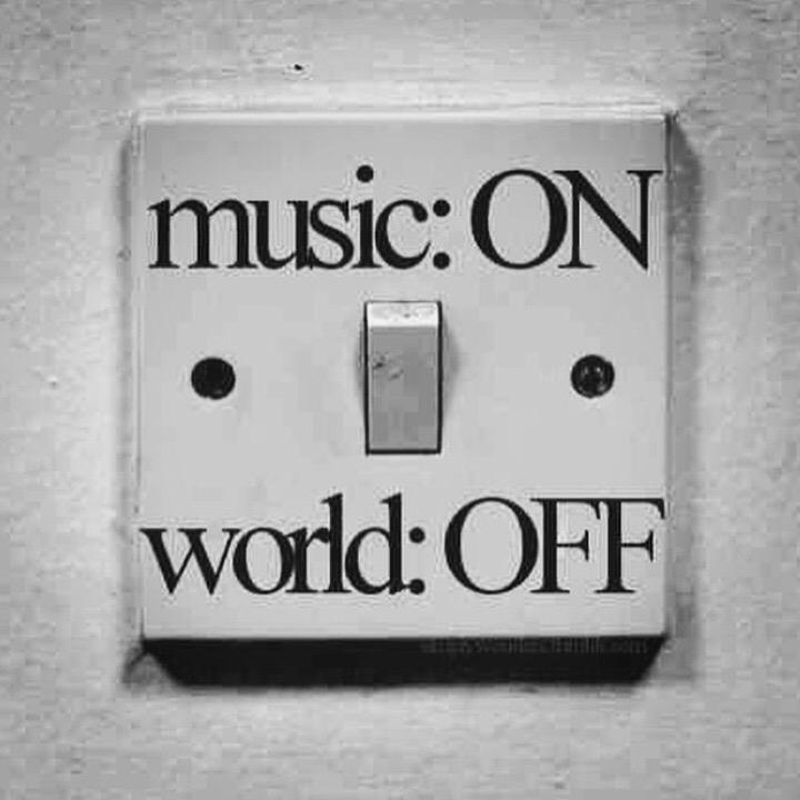 jusmoveapp's tweet photo. music: ON | world: OFF #jusmove #jusmoveapp #dance #dancer #hiphop #choreography http://t.co/acEhVIWBfL