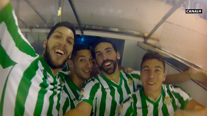 MarcosVdlr's tweet photo. "@casadelfutbol: Emociónate.
El Betis, corazón abierto.
Programa completo: http://t.co/oxOufjGK1o http://t.co/SCJ1v6PUuq" @PeluyaReal