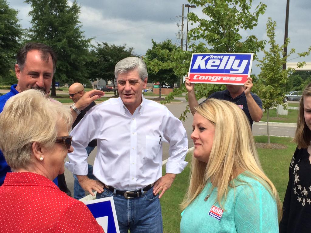 Phil Bryant tweet media