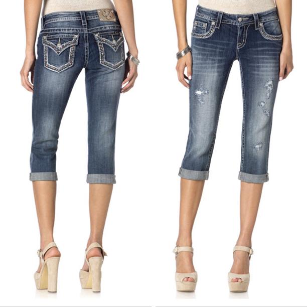 RCboutiqueTx's tweet photo. Miss Me Capri - Cuffed Capri Signature Fit by Miss Me
Sizes 25-31 - $89.50 http://t.co/daHWJIGsU6