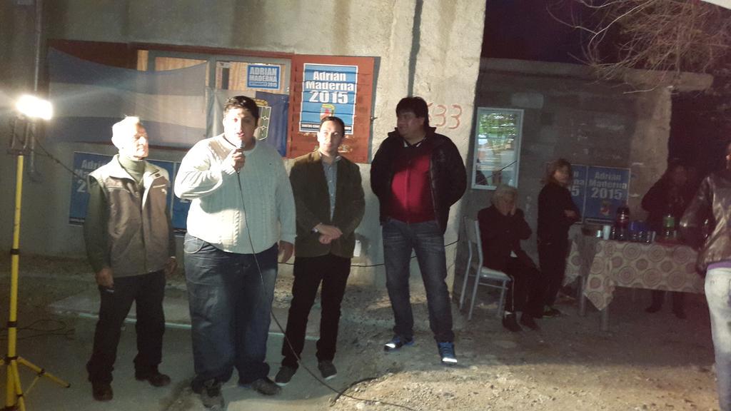 LeilaLloydJones's tweet photo. @AMaderna2015 no para!! Otra casa en Tiro Federal!! #Chubut http://t.co/T2wO2JuW11