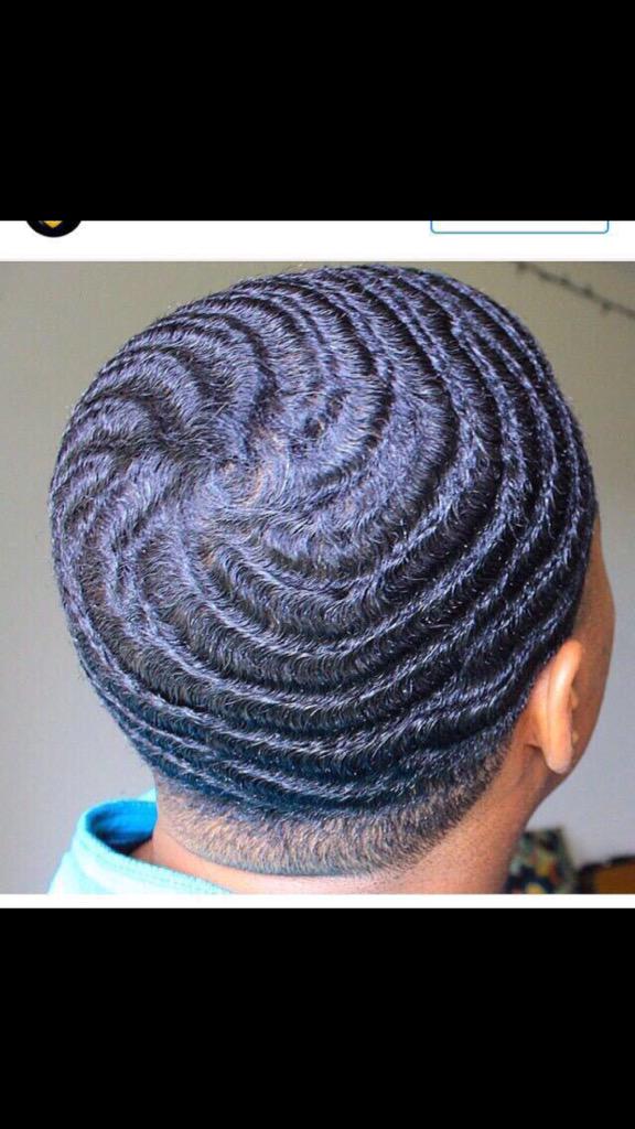 Joneslens's tweet photo. @man_man_24 no matter how much you brush your hair bro you'll never have these crispy of waves http://t.co/07mRk52dEE