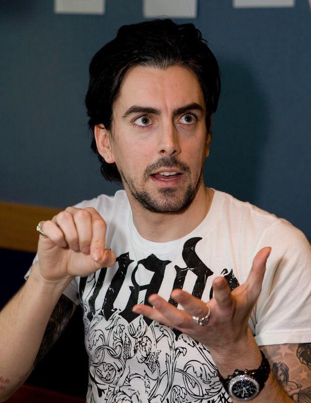 Feliz cumpleaños a // Happy birthday to 