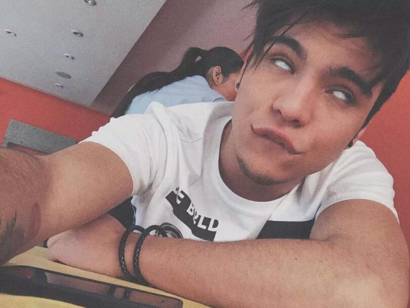 lop_itzeel's tweet photo. NIVEL DE BELLEZA
100000000
Super Sexy
#SebasA1M  @villalobossebas http://t.co/NOkVR2GdrP