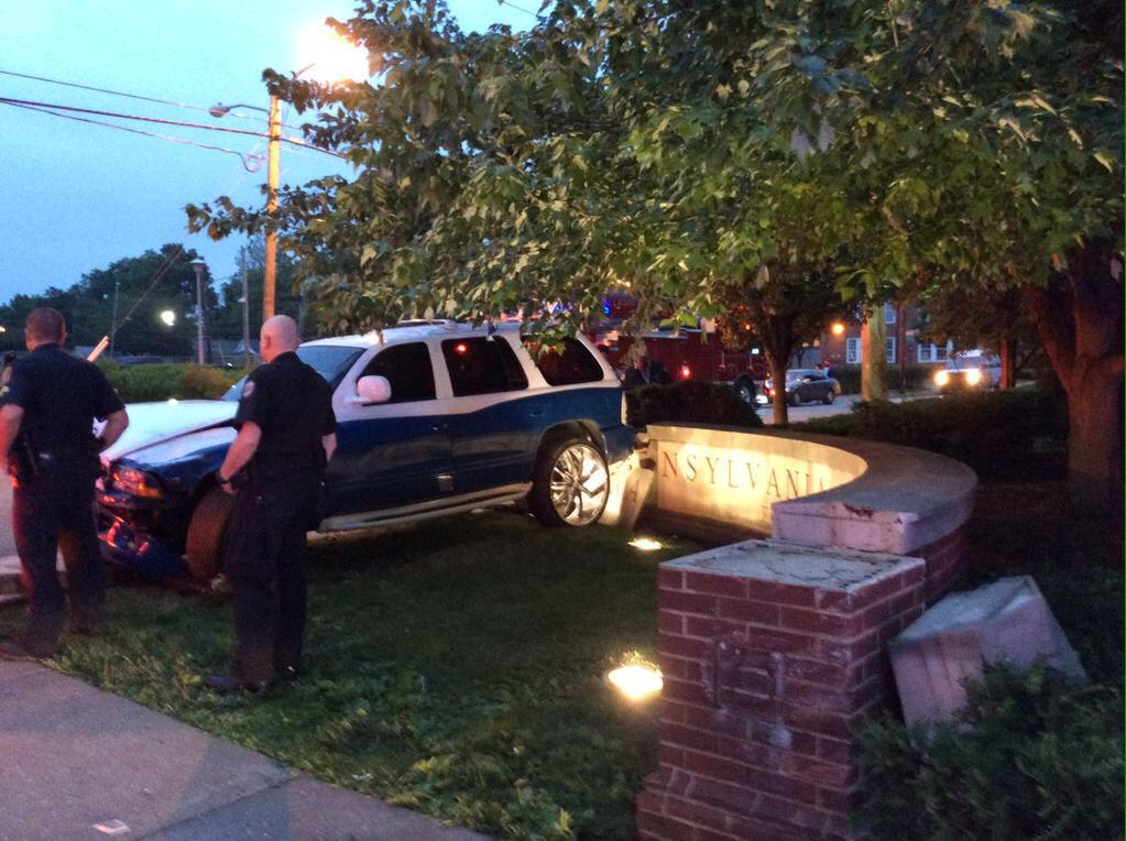 Shambler1780's tweet image. When Centre students visit Lexington: #cantspell #cantdrive #inshambles