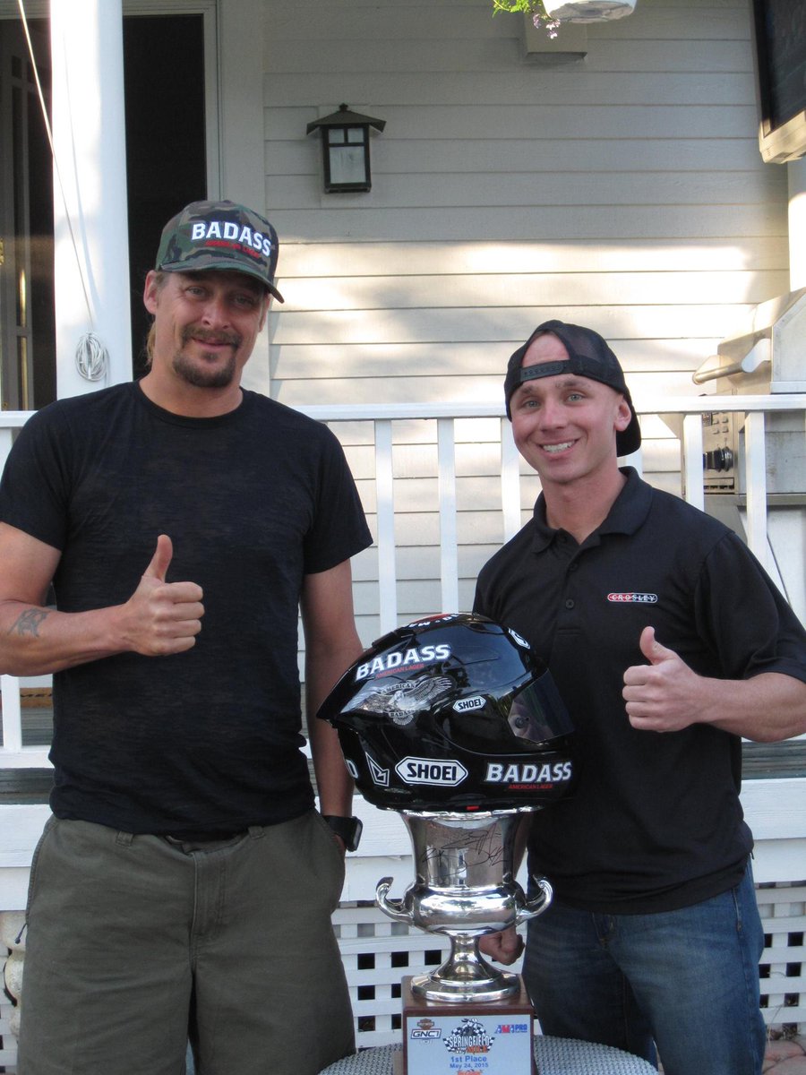FlatTrackLive's tweet photo. Springfield &amp; @sactomile winner @bsmithForty2 getting proper Michigan send-off to @XGames from superstar @KidRock http://t.co/H2F03aPgwi