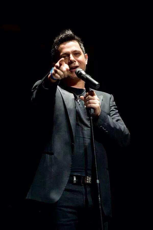 ▪AliñoDeSirope▪ (@ladragonadesanz) on Twitter photo Tú, me gusta tu mirada negra de betún, tú, me gustan las cosquillas y eso lo sabes tú. #AtopeDeSirope <a href="/AlejandroSanz/">Alejandro Sanz</a> Tú, me gusta tu mirada negra de betún, tú, me gustan las cosquillas y eso lo sabes tú. #AtopeDeSirope <a href="/AlejandroSanz/">Alejandro Sanz</a>