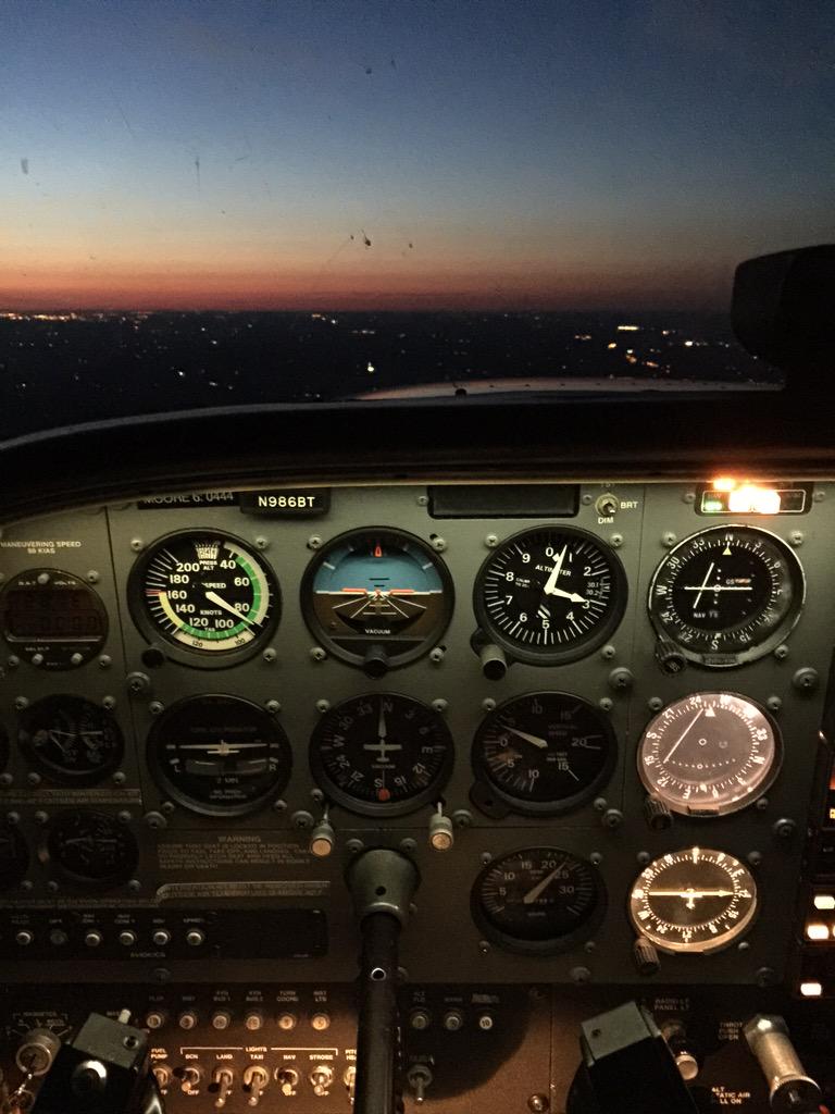 Mr__RodgersHood's tweet photo. I've been at it since 7:00 this morning, but my day is finally done! Night flight was awesome! #MIRLs http://t.co/s5Lvrzq5o8