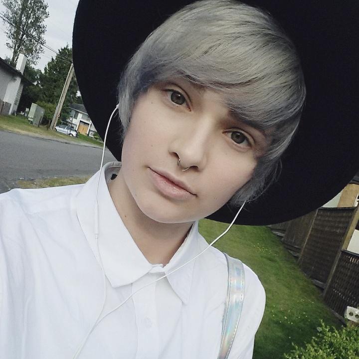 Sad Gay Cowboy On Twitter Oh Yeah I Have Silver Hair Now