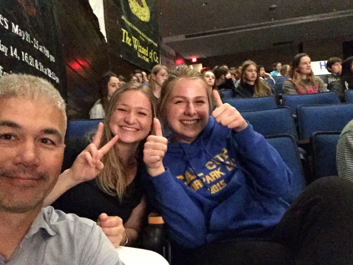 Clowning with <a href="/sd_council/">SD Student Council</a> co-presidents <a href="/SDSSSundevils/">@SDSSSundevils</a> Gr 7 Spirit Day!