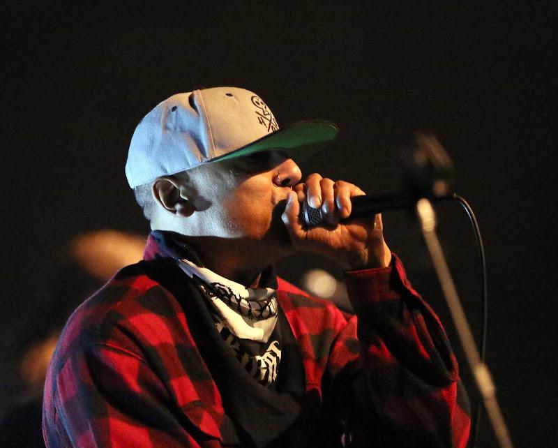 MiddleMap_Prod's tweet photo. @hedpe slaying #wichita at #crownuptowntheater #middlemap #naymlis #runthedub http://t.co/pcXRTQUArM