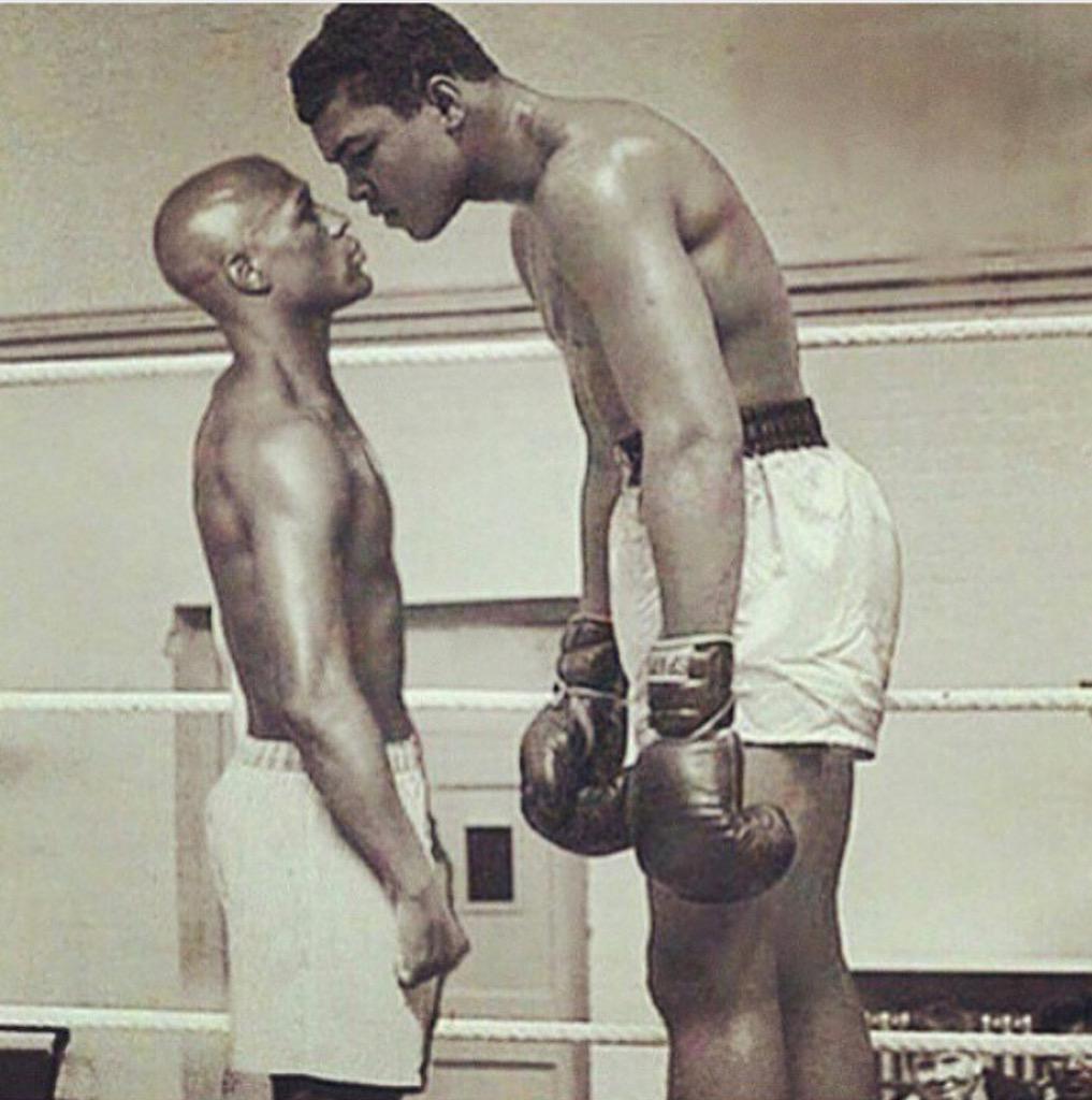 DHx34's tweet image. Imma leave this here 😴