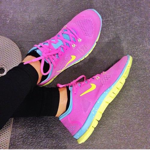 WorkoutCIothes's tweet photo. must have these http://t.co/tP6wbCeka2
