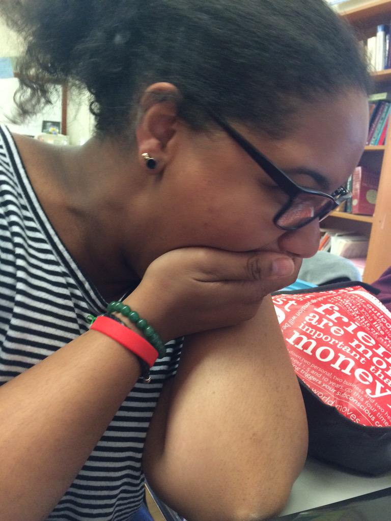 ashreacts1's tweet photo. "you have finals next week" http://t.co/kfxRJY4YFk