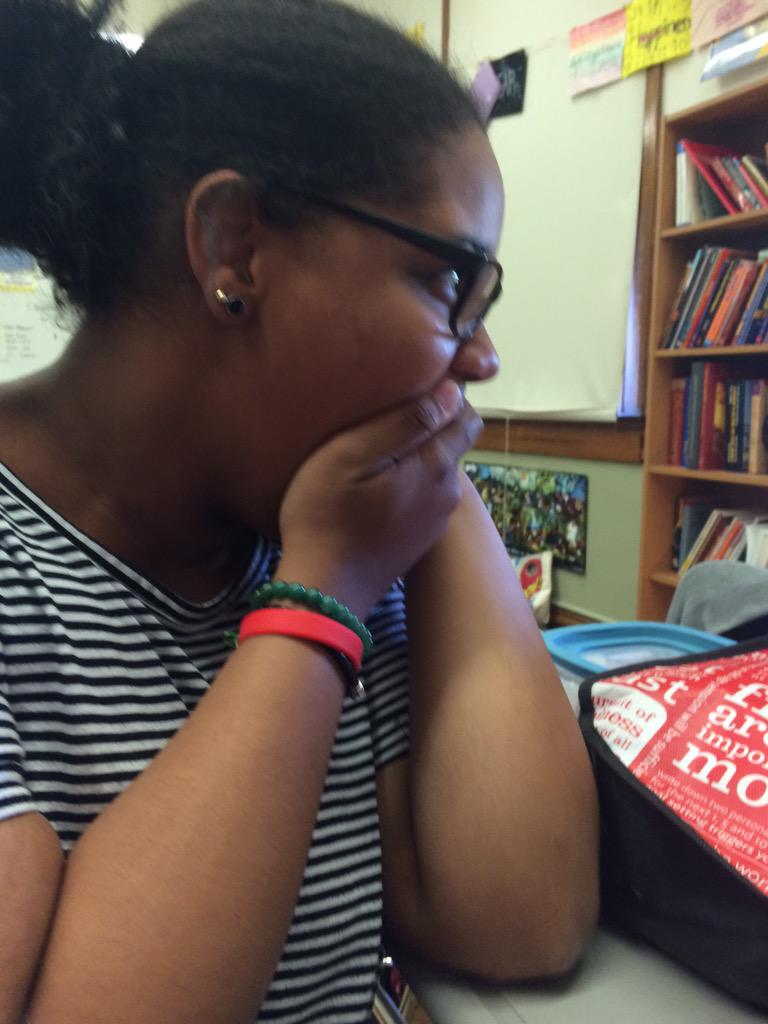 ashreacts1's tweet photo. "you have finals next week" http://t.co/kfxRJY4YFk