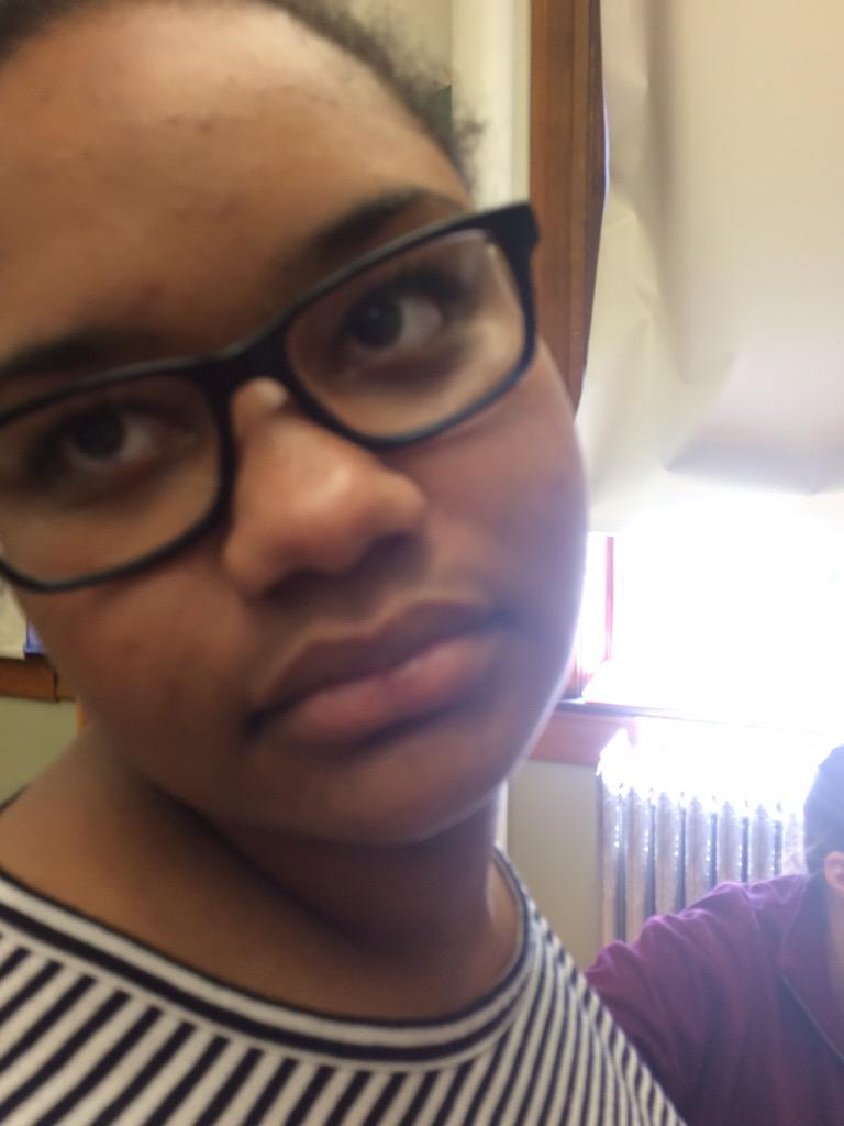 ashreacts1's tweet photo. "you have finals next week" http://t.co/kfxRJY4YFk