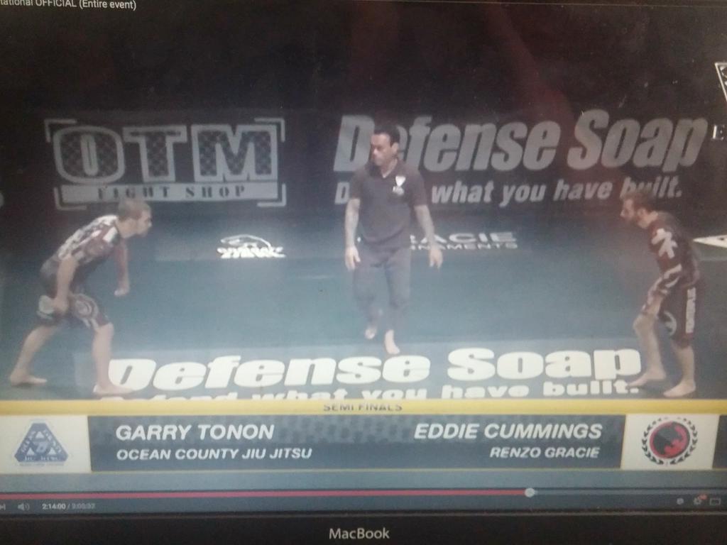 AndresAscending's tweet photo. #EBI3 still on repeat. Learn something new every time. http://t.co/wJeIwjEVdC