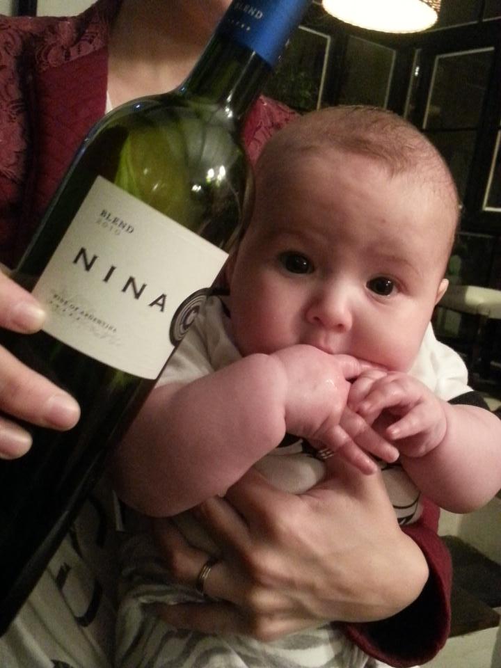 Y encontramos SU vino <a href="/flootero/">florencia otero</a> ! Hermosa cena c <a href="/repettomartin/">martín repetto</a> <a href="/nicofabianich/">Nico</a> ! Ah el vino se lo tomo la madre eh?!