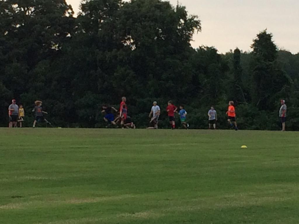 USJBaseball's tweet image. Bears fb camp #learningthegame #legendarycoaching @hollenspencer41 @powerspensa39 @bobsmith1675 @thebruinreport