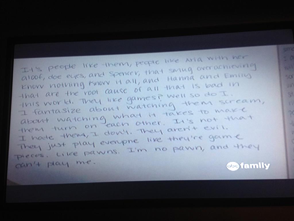 Brandyy48's tweet image. 🅰ndrew's message? #pll #GameOnCharles #SeasonOfAnswers