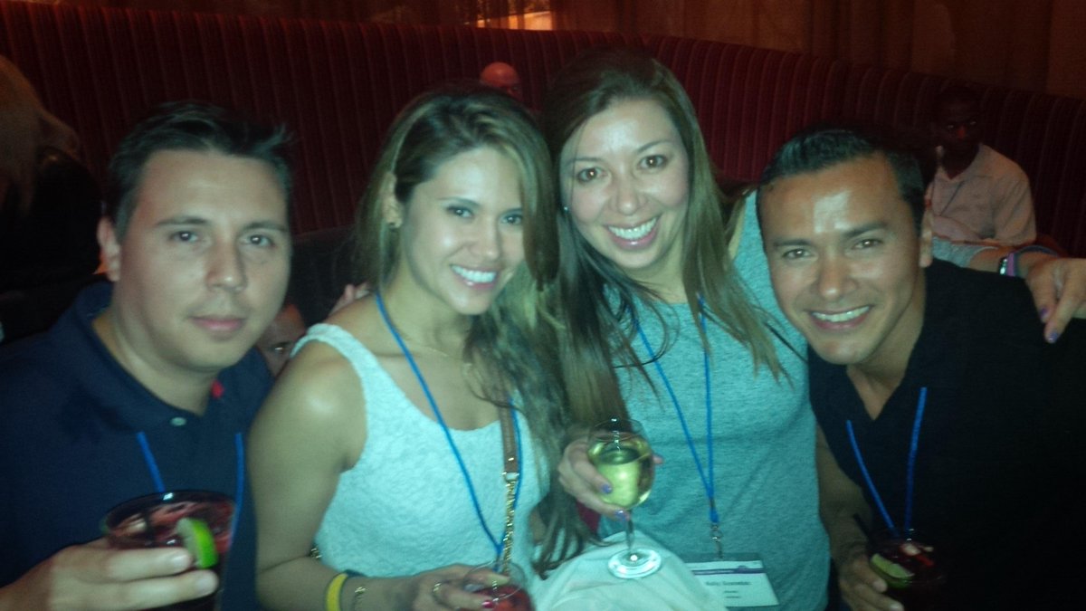 gesandia's tweet photo. @IBMDigitalSales @angelo031176 @LucianeDeBarro1 @cfbautis @Nollyg go team #IBMDigitalsalesU http://t.co/PUto7FcJQe