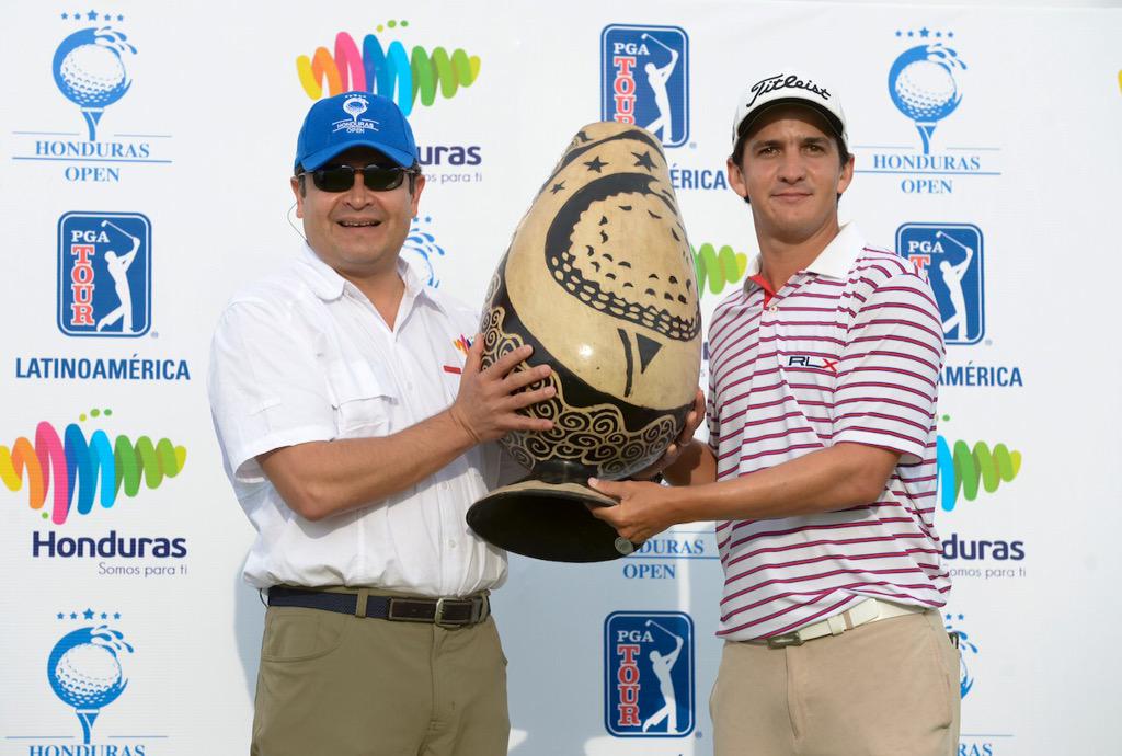 Felipe Velazquez campeón del Honduras Open- PGA Tour Latino América. Felicidades <a href="/fivelazquez/">Felipe Velazquez</a> <a href="/alfmendoza/">Alfredo Mendoza</a>