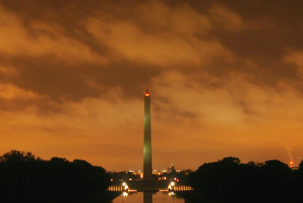lonelyplanet's tweet photo. #Travelnews: #WashingtonDC Monument closed for second time http://t.co/Oc1EncG3o4 #lp http://t.co/v51bzS5i4b