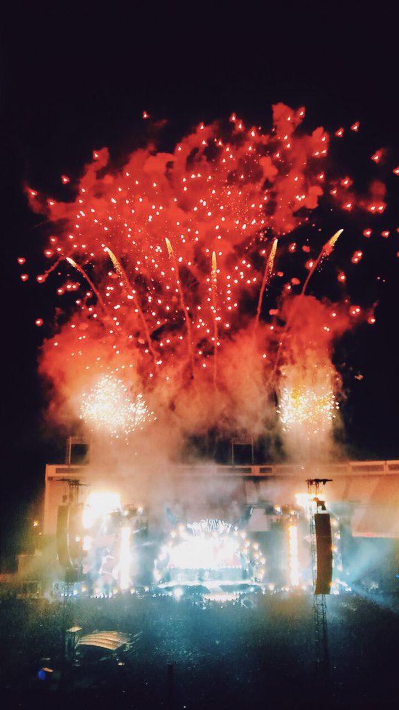 Dyako42's tweet photo. #ACDC Madrid. Acaba mas fuerte todavía!! http://t.co/Gw0O2wXpvA