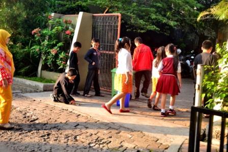 sekitarbandung_'s tweet photo. Meuni resep.. :) RT @sdbpiyes2: #GPS #ReboNyunda @ridwankamil @BDGcleanaction @GPSbdg @hero_bandung @disdik_bandung http://t.co/HXe9rxRRnb