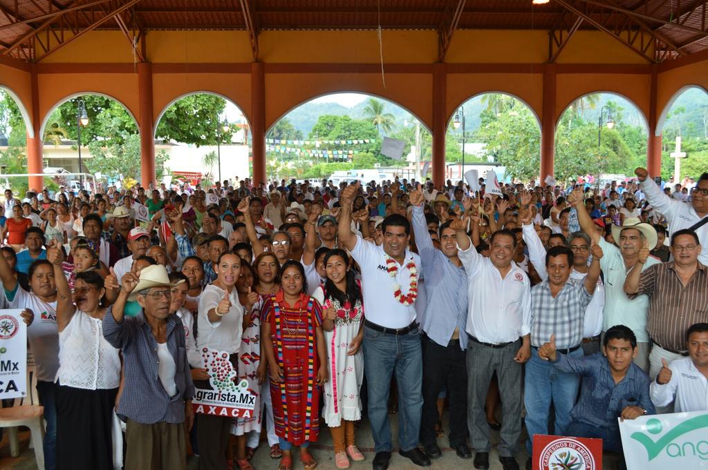 LinoVelazquez's tweet photo. El voto de los campesinos en el Dtto 01 #Cuenca es para @Antonioamaroc #VotaPRI @CNCOaxaca http://t.co/at3smsfscd