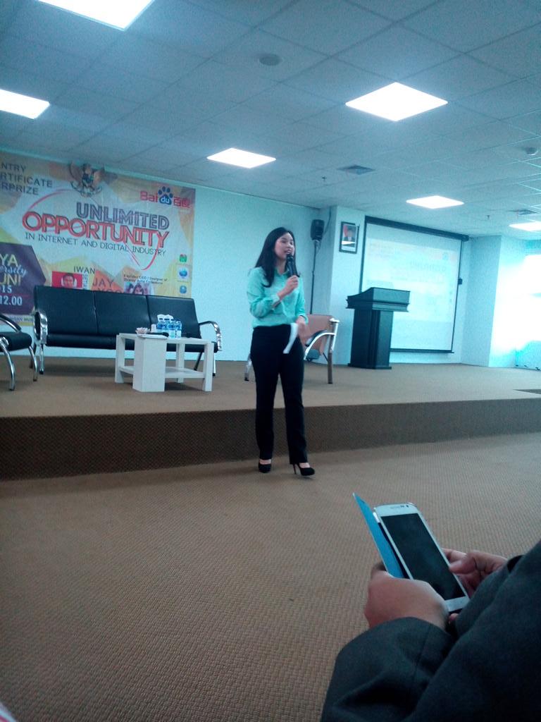 Roderichawesome's tweet image. #baidugoestocampus ketika MC-nya mengatakan dirinya &quot;cantik&quot; @BaiduIndonesia