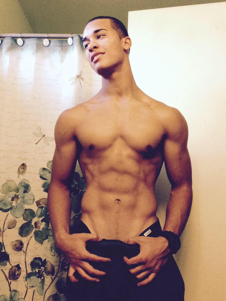 sexybackmen's tweet photo. 😍 http://t.co/ycQxBJduFY