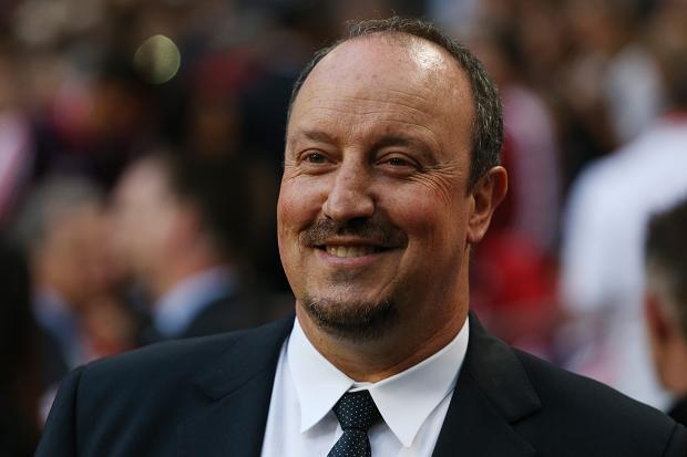 footmercato's tweet photo. Officiel : le Real Madrid officialise l'arrivée de Rafa Benitez pour 3 ans ! http://t.co/ULuN74xWOL