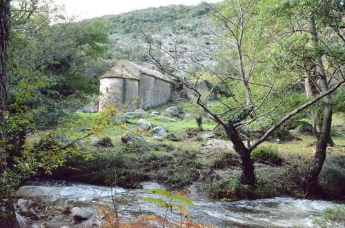 Sant Genis d'Esprac Romanic S X-XII lloc encisador L'#Albera mes desconeguda <a href="/poblescatalunya/">Pobles Catalunya</a> <a href="/empordapobles/">Pobles Alt Empordà</a> #Espolla