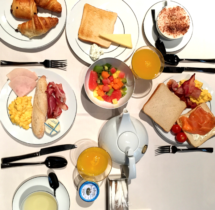 le5codet's tweet photo. C'est l'heure du petit déjeuner !
#le5codet http://t.co/qJF8tYZhXc