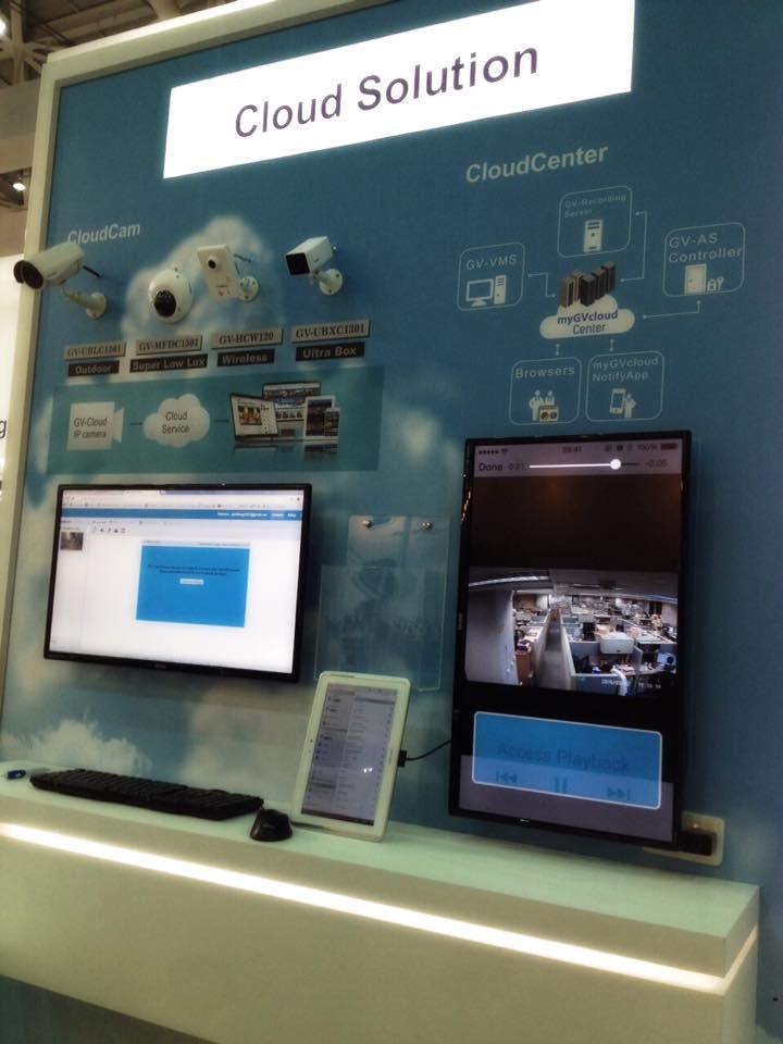 Cloud station demonstrated at COMPUTEX. Debuting the new future Cloud Center.  Sign up as SI » bit.ly/1EstDup