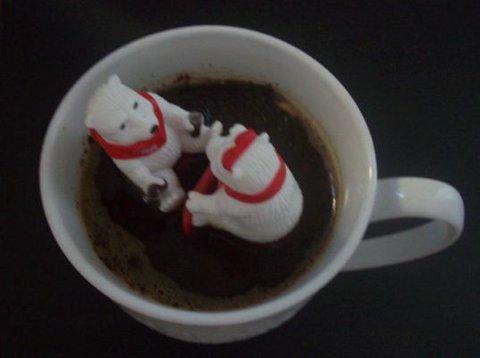 Makki_Kuenstler's tweet photo. #moinmoin heute wieder aus dem #KaffeeClub "#KC" im #Berliner #Kaffeehaus #KuturCafe - der #Kaffee ist #fertig :-) http://t.co/NtArGUiFw8