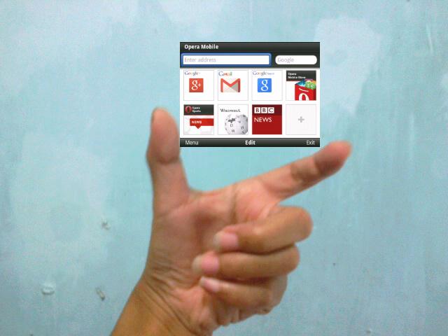 LailaAlhasany's tweet image. ini versi opera mobile , hihihi #OperaInHand @opera_id