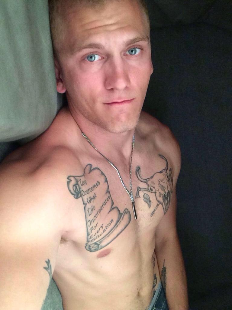 ehouseal's tweet photo. God I love this man #futurehusband #sep12 #MrsTurner http://t.co/33emqA6r30