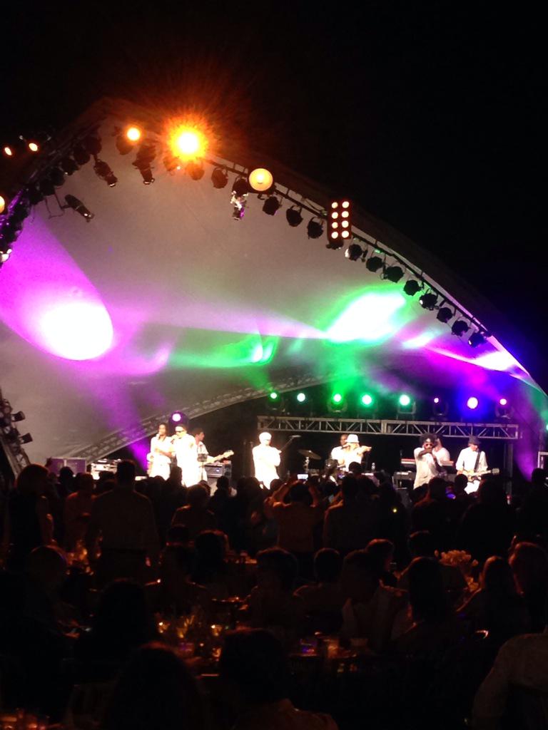 willwaller's tweet image. Rockin at #bestofibm  with #laallstars in Maui!   2hr set - amazing