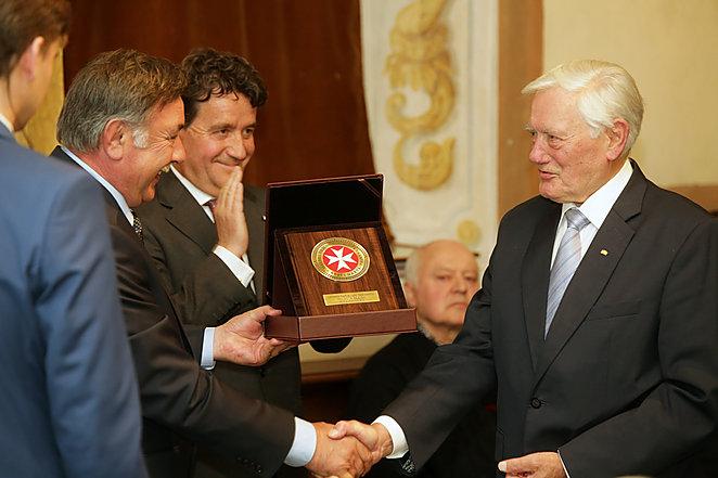 Former Lithuanian President Valdas Adamkus became Honorary member of Lithuanian Maltesers:bit.ly/1EUEn4P