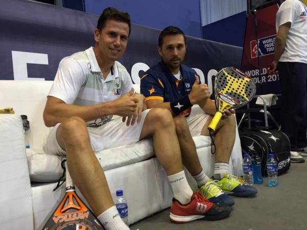 mysticapadel's tweet photo. Los mysticos @paquito_navarro @alvarocepero se meten en octavos del #WPTRioGallegos ¡Enhorabuena chicos! #padel http://t.co/vZUBj3x9YD