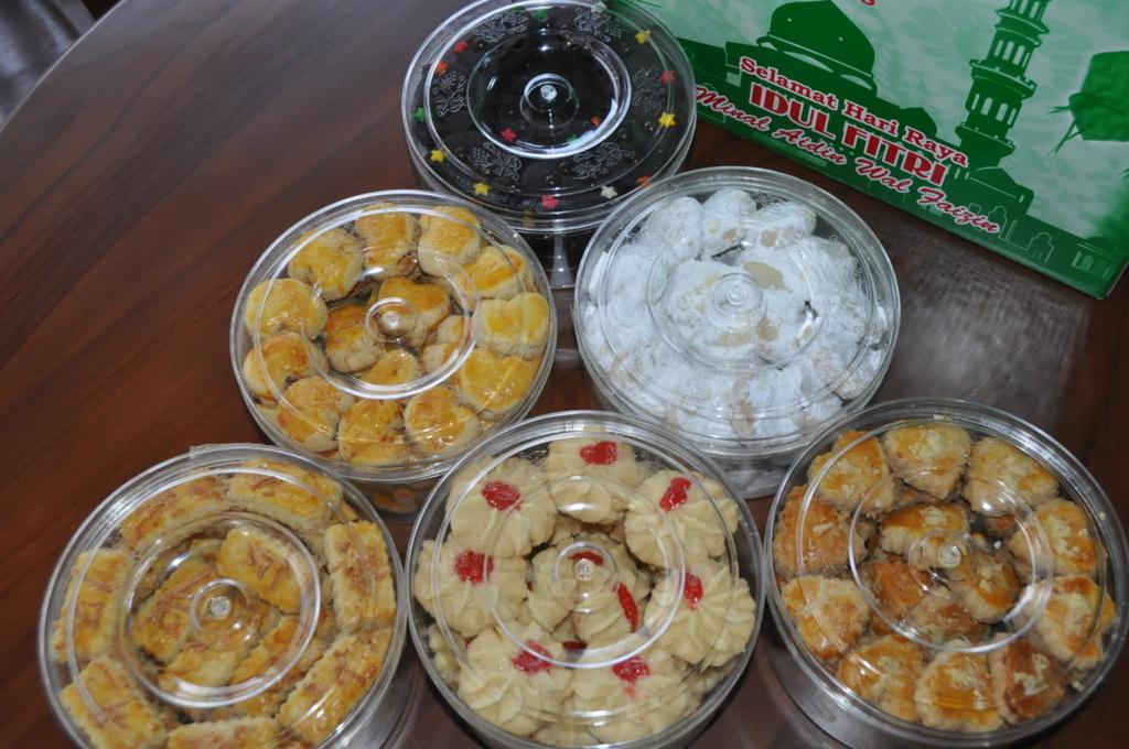 irvanShop's tweet image. paket150rb #Kue 6toples@250gr #Castengle #KueSemprit #SaguKeju #KueKacang #Nastar #Coklat pin:51DF055A WA:08561895582