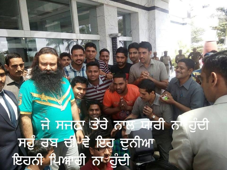 insan_krishan's tweet photo. #MSGDoing111WelfareWorks http://t.co/6KAWrAgXKJ