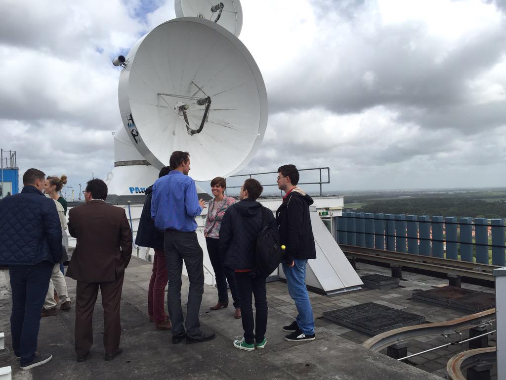 EEMCS_TUD's tweet image. Tour at Parsax Radar and #TUDelft Chamber for Antenna Test #EEMCS #OpenLabs #IFoT
