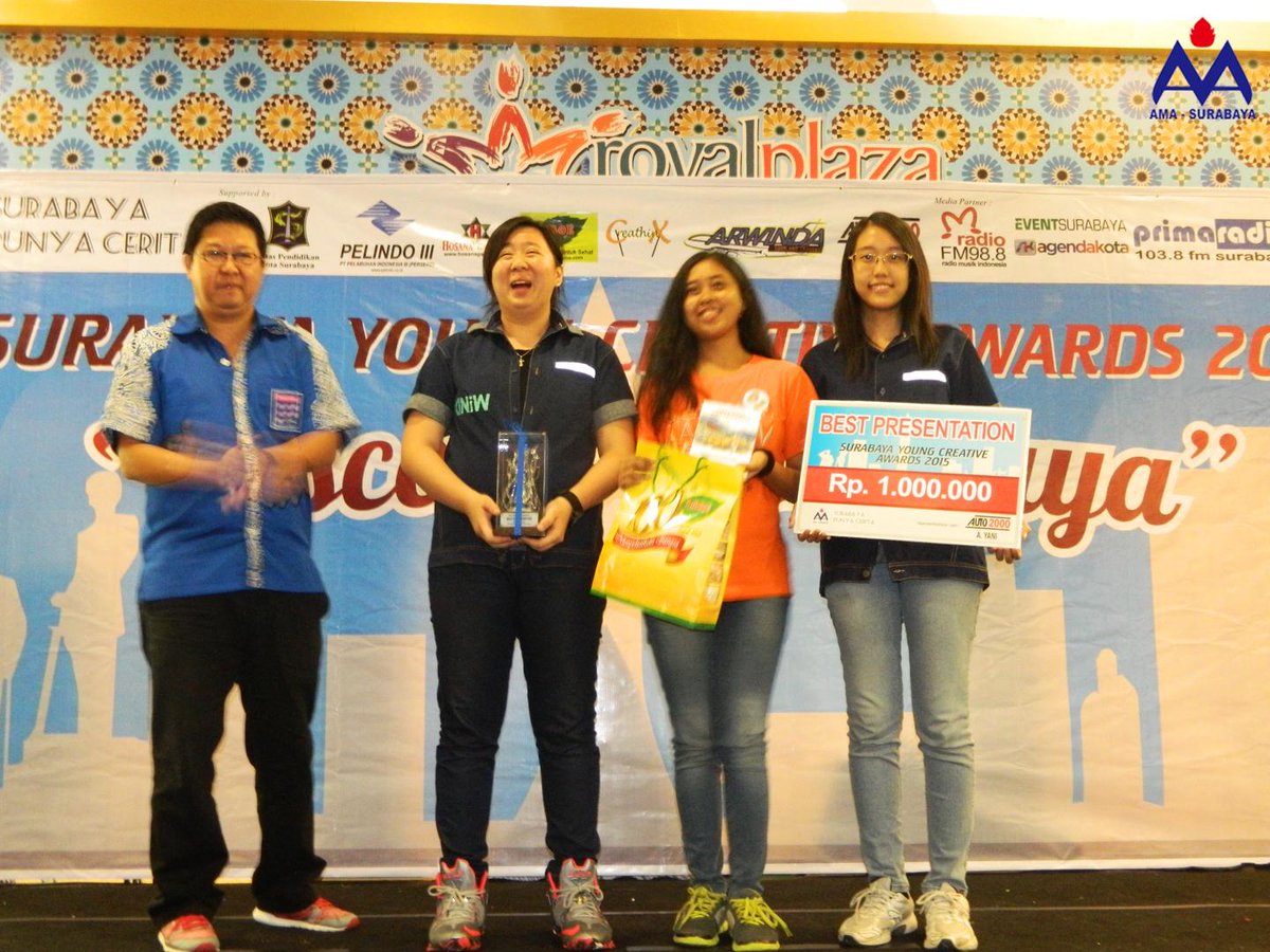 dwiwakablog's tweet photo. BEST PRESENTATION jatuh kepada SMA St. Hendrikus dengan karya "DOME = Doodle On Me" @AMASurabaya @Syoungcreative http://t.co/RzanjVWzBD